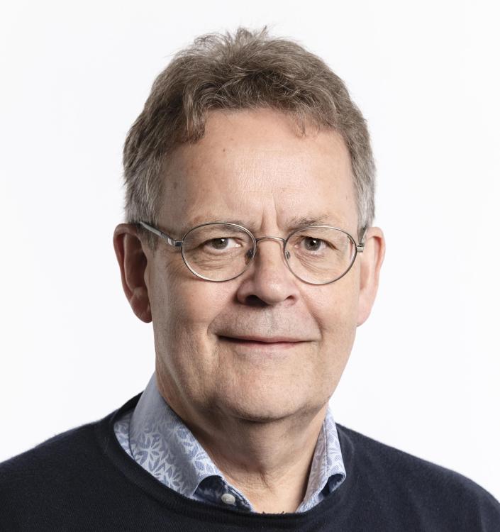 Peter_Sandøe_portrait-hr-June 22.jpeg